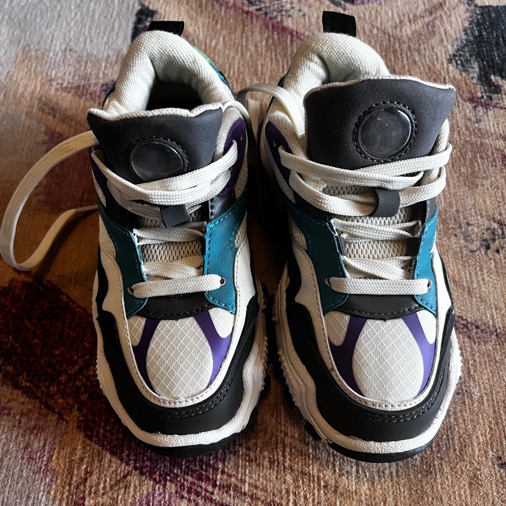 Brand new ZARA kids sneakers never worn